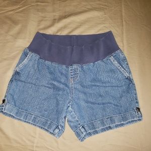 SALE 7 FOR $20 New Additions Maternity Shorts sz S